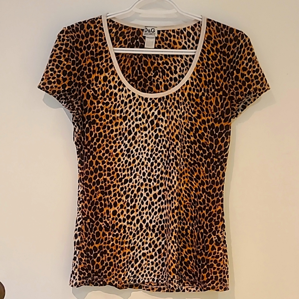 Dolce & Gabbana Leopard Print Short Sleeve Tee in Brown and Black